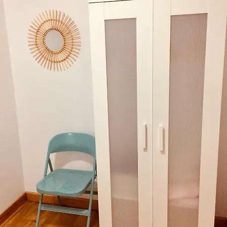 Albareda Holidays Apartment *