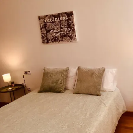 Apartment Albareda Holidays